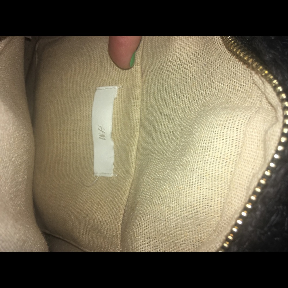 Purse - Picture 3 of 3